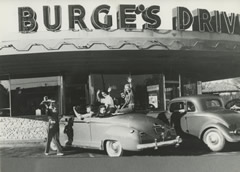 Photo of Burge's Drive-In with people waving